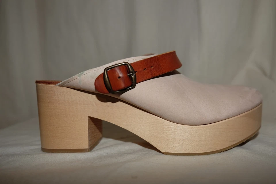 SESSÙN handgearbeitete Veloursleder Clogs mit Holzsohle EUR 41 beige - Bild 1 von 4