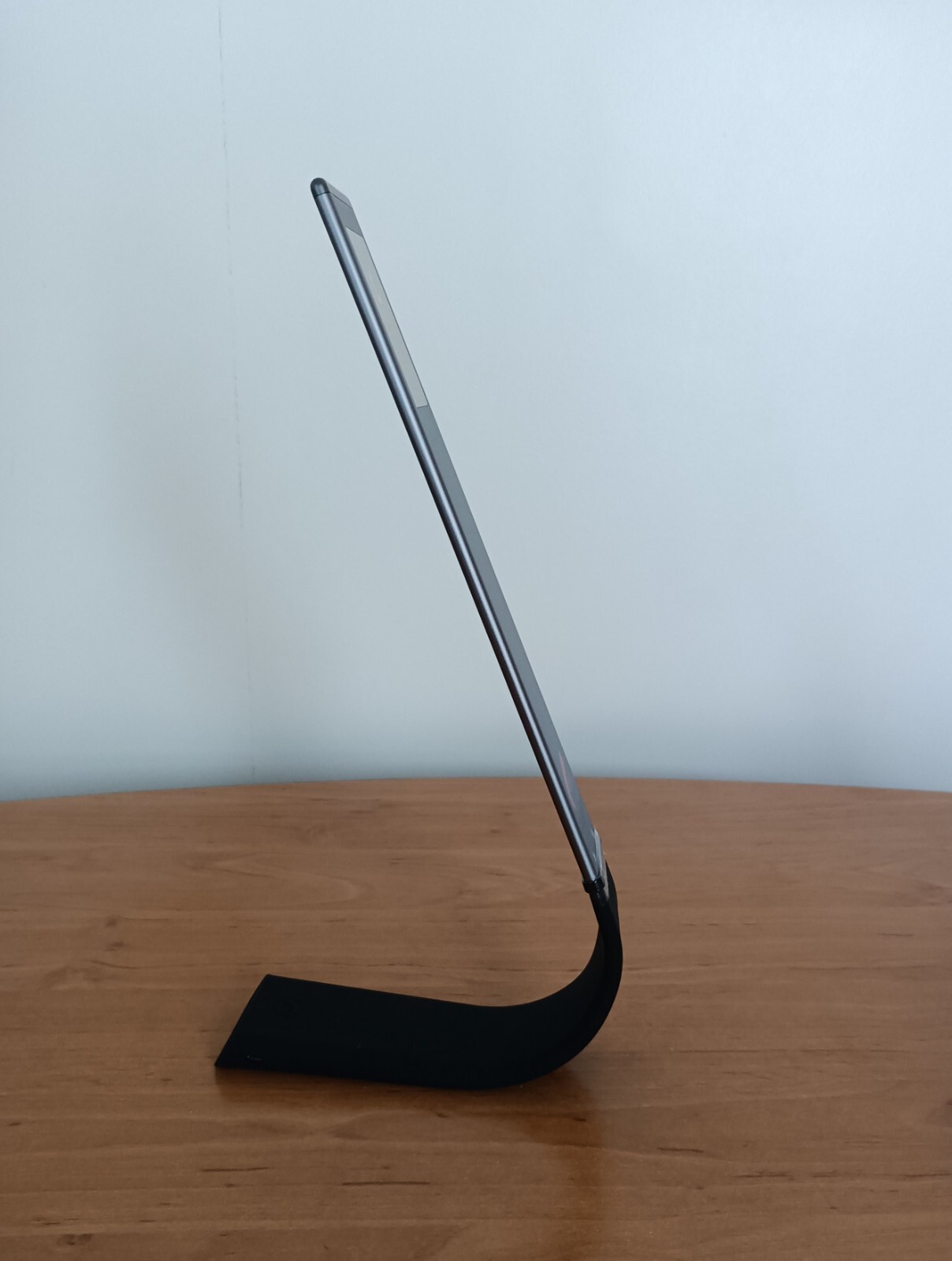 Lampe de bureau LED rechargeable réglable coloris argenté - 3