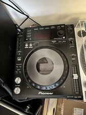 2 x Pioneer DJ CDJ 850, 1 x Reloop RMX-60. Comes with Gorilla hard case.
