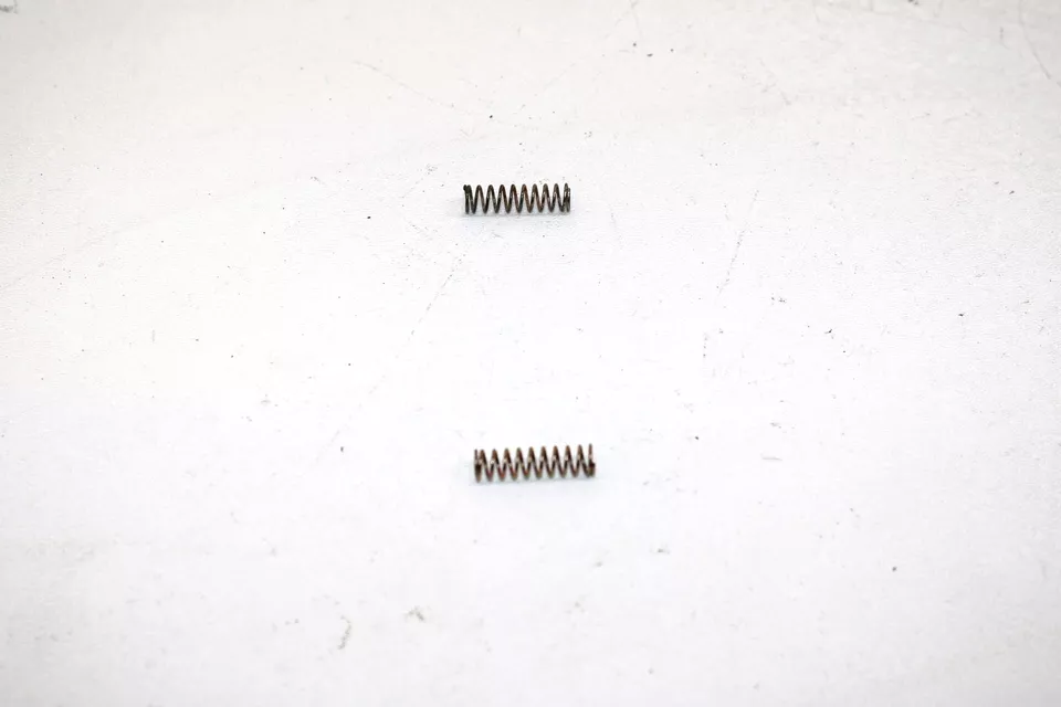 Muelle de émbolo obturador Polaris OEM (par) 3131764 Q829 Foto 4 de 4