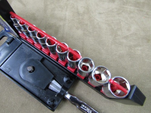 NOS! KOBALT USA 22315 1/4" DRIVE RATCHET & 0338636 1/4" SAE SOCKET SET TAIWAN - Picture 7 of 10