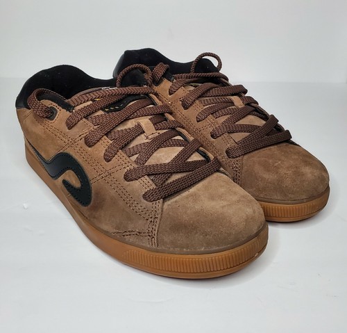 Vintage Adio Skateboarding Shoe Brown 