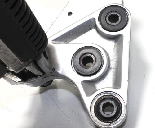 99-07 SUZUKI HAYABUSA GSXR1300R RIGHT REARSET REAR SET DRIVER FOOT PEG REST STOP - Picture 8 of 10
