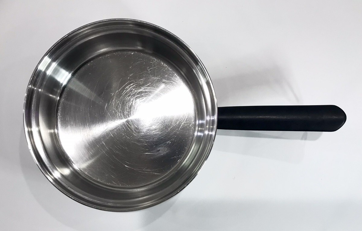 【未使用品】Amway Queen Cook セット 18-8ステンレス製 982 AMWAY QUEEN 1.25 qt Multi Ply 18/8 Stainless Steel Pot
