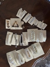 LOT OF PEARL AND RHINESTONE HAIR CLIPS