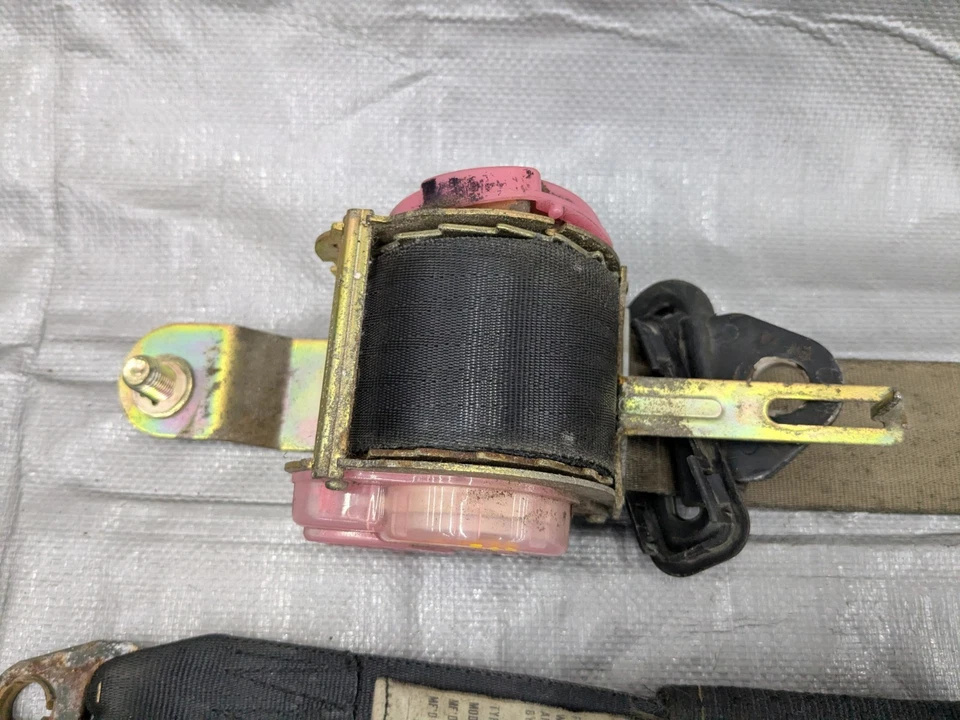 Juego de carrete de cinturón de seguridad izquierdo derecho Mazda Miata 1990-1993 OEM negro NA 90-93 91NASU Foto 3 de 4