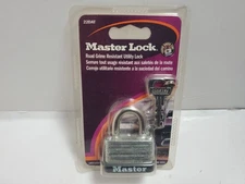 Master Lock 22DAT Laminated Steel Warded Padlock 1 1/2 Inch Wide Body 1/4 Inch