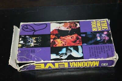 マドンナ ザ・バージン・ツアー ライヴ　 [VHS] マドンナ ザ・バージン・ツアー ライヴ [VHS] Madonna LIVE The