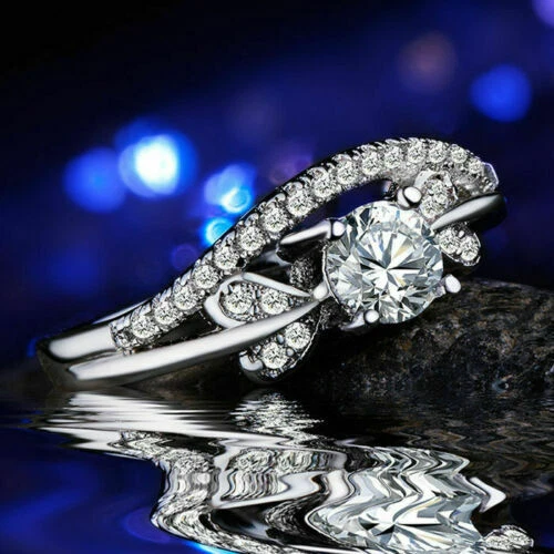 Round Brilliant 1.99 ctw VVS1 Clarity, E Color Diamond Platinum