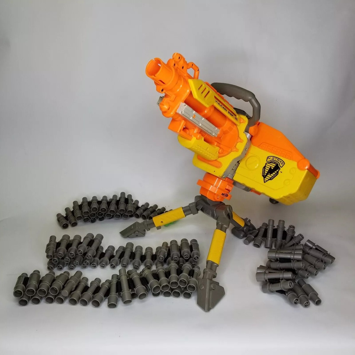 NERF VULCAN EBF-25 電動トイガン（予備マガジン付き） Nerf Vulcan EBF25 Dart Blaster Machine Gun Ammo Belt Tripod
