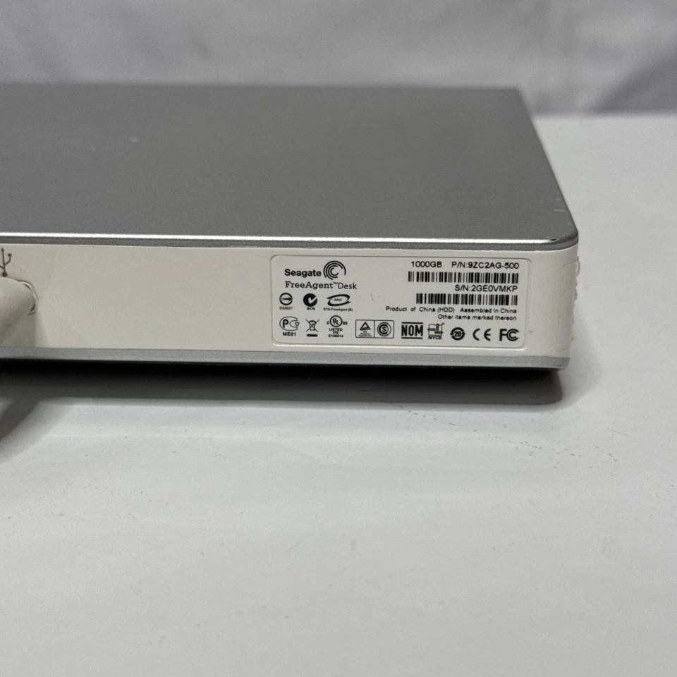 Seagate FreeAgent Desk 1500 GB External Hard Drive Power Supply And USB - Image 2 of 2