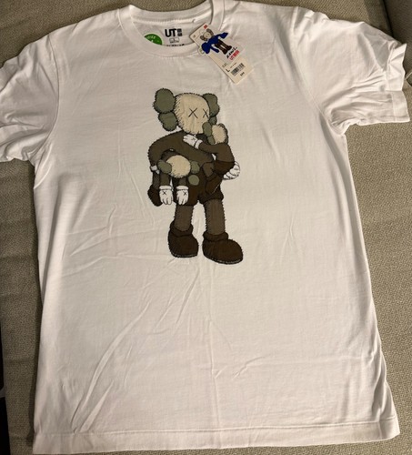 KAWS x UNIQLO UT Companion Graphic White Large T-Shirt Brand New Limited