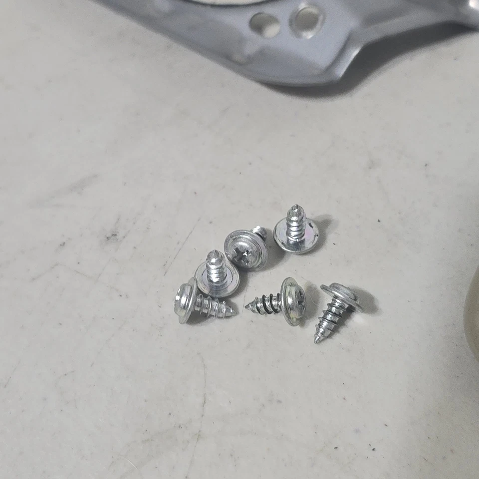 Lexus GX470 2003-2009 escotilla trasera izquierda altavoz parrilla cubierta marca Levinson marfil OEM Foto 4 de 4