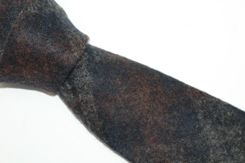 Corbata de lana de alpaca BOGGI hecha en Italia F80131 Foto 3 de 4