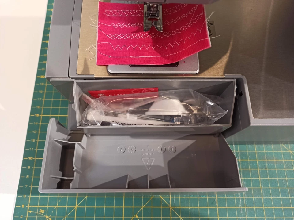 ** Singer Heavy Duty 4432 Nähmaschine Gebraucht Haushalt - Bild 3 von 4