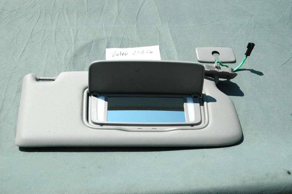 2004-2006 Volvo V50 Sun Visor w/ Mirror OEM  RH - Image 2 of 4