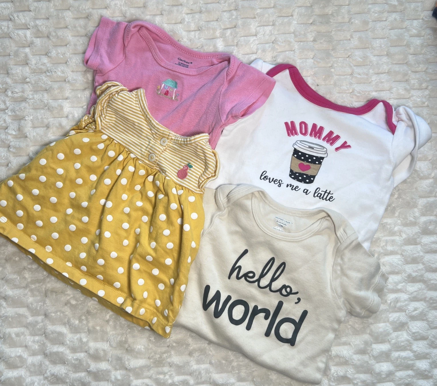 4 Piece Lot Of Baby Clothes 12 Month Girls Gerber, Carters, All 100% Cotton Cute