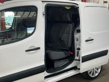peugeot crew cab