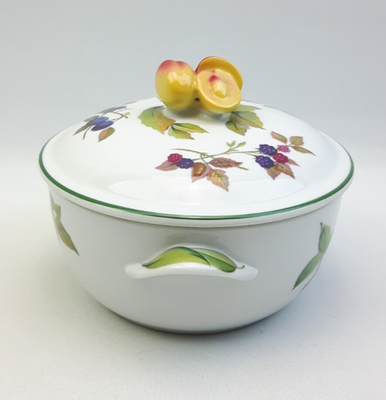 Royal Worcester Evesham Vale Dinner & Tea Items - Sold