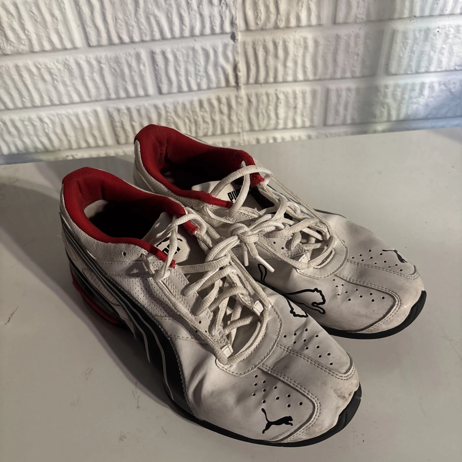 PUMA Scarpe Sportive Running Uomo Bianco Nero Rosso Taglia 10 5 Ottime Condizioni