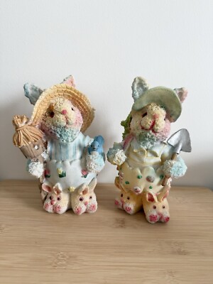 Vintage 2 Set Of Pastel Easter Bunnies Figures 6 1/4 in tall Spring Decorations
