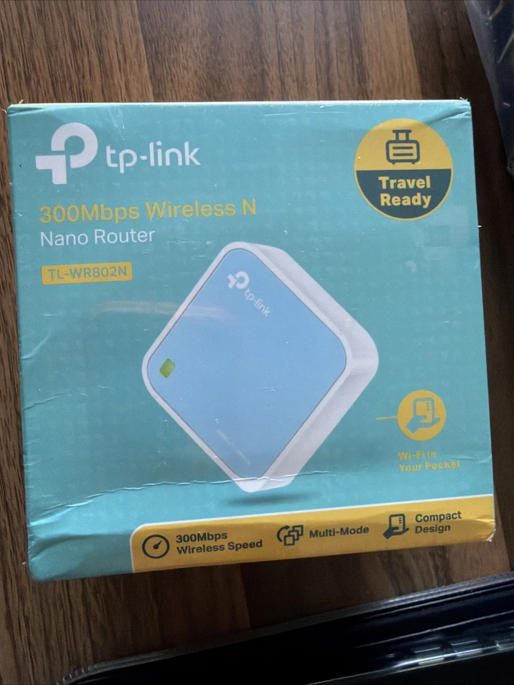 TP-Link Travel Ready 300 Mbps Wireless N Nano Router Model TL-WR802N-Brand New - Image 3 of 4