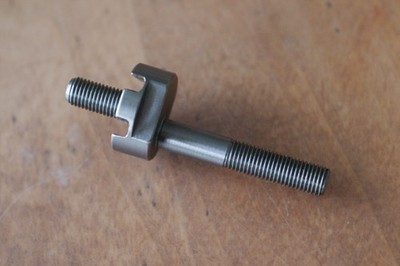 Bremsbolzen ZEUS 2001 brake drop bolt (up or down)