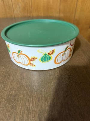 TUPPERWARE #3421A-2 Food Storage One Touch Fall Harvest Pumpkin Cookie Canister