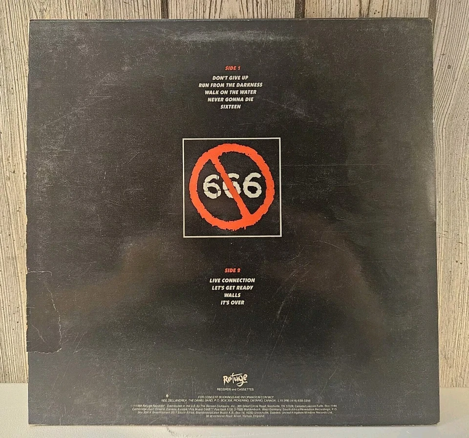 Daniel Band Lp Run From The Darkness On Refuge R84010 Christian Foto 2 de 4