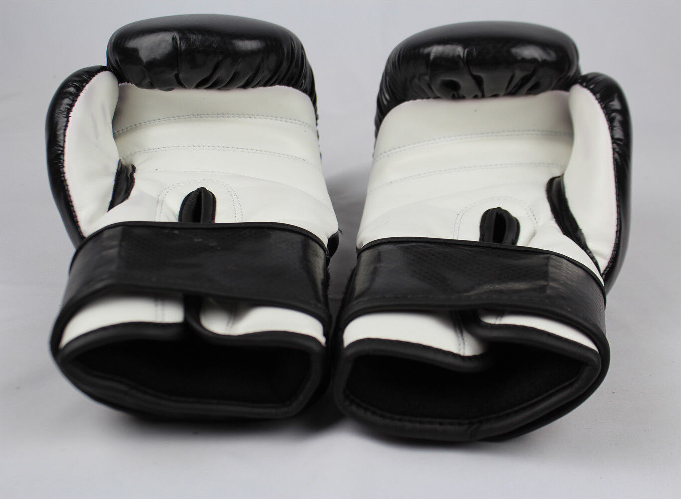 Kanku Boxing Gloves Black 6, 8, 10, 12, 14, 16 Oz for Training Sparring ...