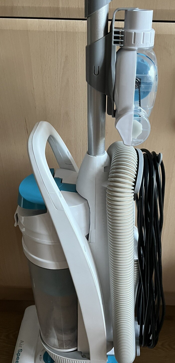 Zanussi ZAN2021PT Bagless Cyclonic Upright Vacuum Cleaner White Blue