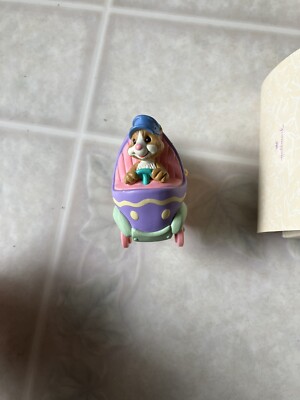 HERE COMES EASTER #3 Bunny Chick in EGG TRUCK Hallmark Ornament QEO8094 1996 Box