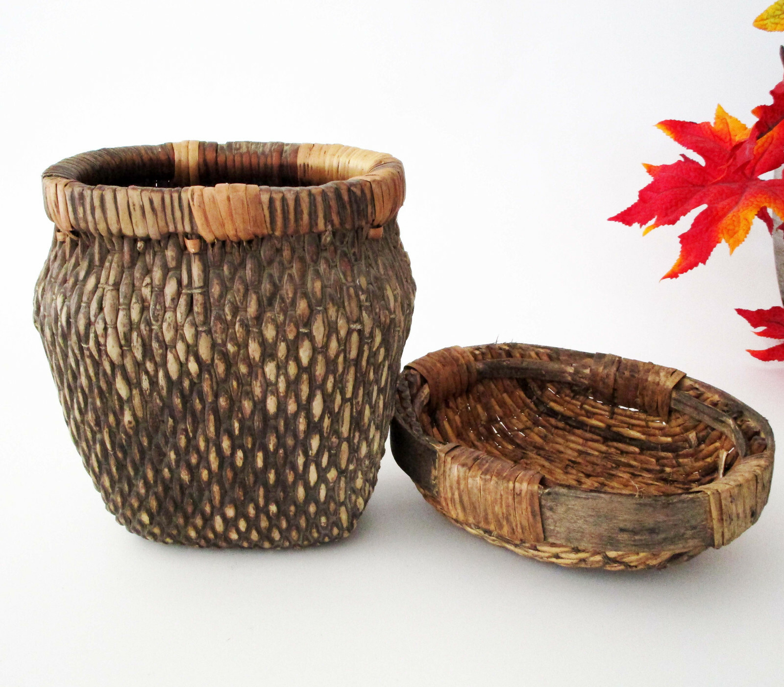 Antique Chinese Hand Woven Willow & Wood Fish Basket with Lid 9" Tall