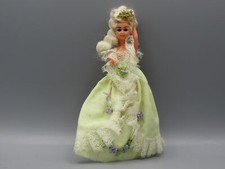 Poupée régionale 15 cm