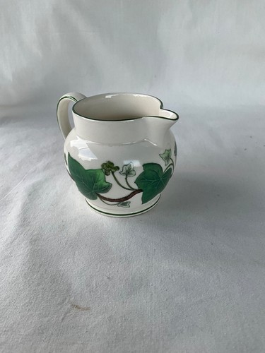 Wedgwood Napoleon Ivy Milk Creamer Pitcher Made In England 2 3/4" Tall - Afbeelding 4 van 7