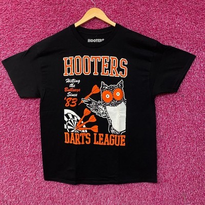 Hooters Darts League Hitting the Bullseye Since '83 Graphic T-shirt XL