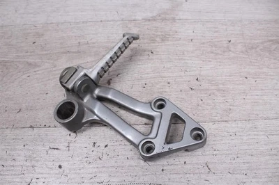 Soporte De Estribos Trasero Derecho Para Kawasaki ZZ-R 1100 C ZXT10C/C 90-92 - Imagen 1 de 4