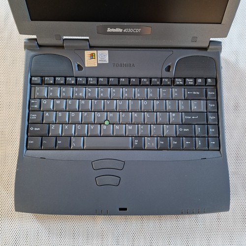 Toshiba Satelite 4030CDT vitange laptop, Celeron, NO HDD, TESTED TO BIOS ONLY - Picture 7 of 20