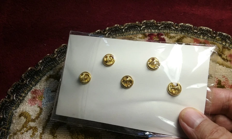 Com2uS Summoners War World Arena Championship 2017 Angelmon Victory Pinback Set - Image 2 of 4