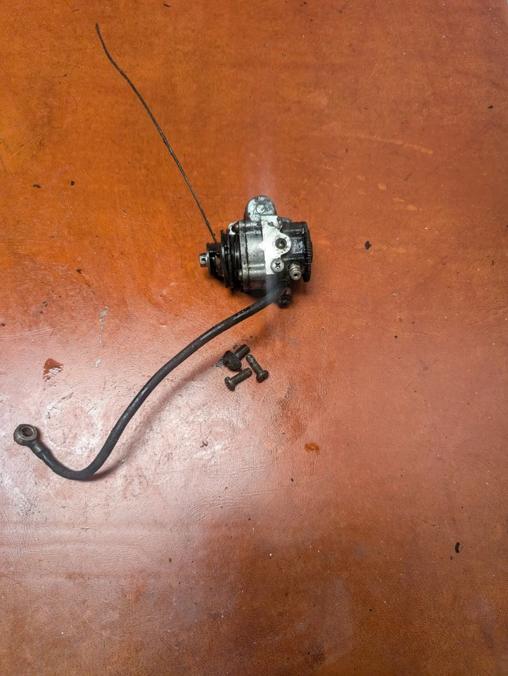 Conjunto de bomba de aceite Yamaha DT1 250 1970 genuino 214-13101-04 RT3 DT3 DT2 RT1 RT2 Foto 4 de 4