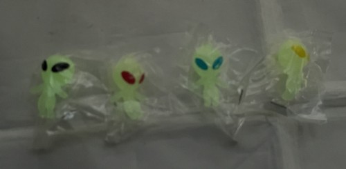 Vintage Soma GLOW ALIENS FIGURE LOT Extra Terrestrial ET Gumball Premiums 90s - Afbeelding 3 van 5