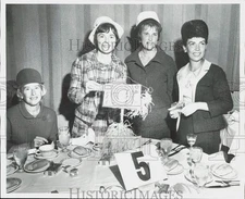 1965 Press Photo Beautiful guests at Opera Association luncheon-fashion show