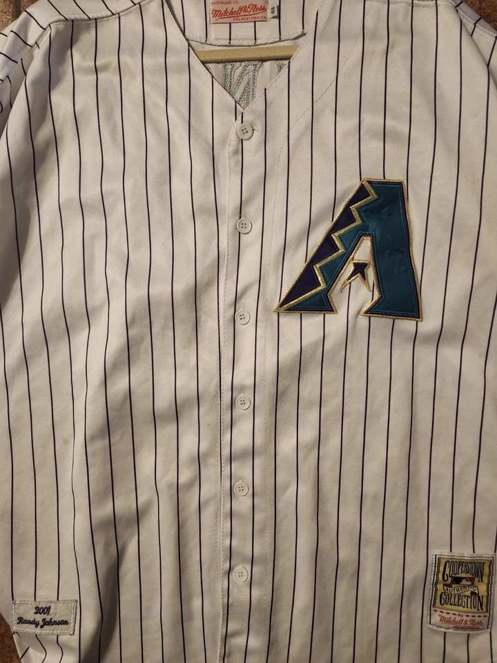 Randy Johnson D-Backs Cooperstown Jersey Size 48 Mitchell & Ness - Image 2 of 4