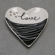 Formano Schale Herz Love schwarz weiß Tischdeko Teller klein Trend Style