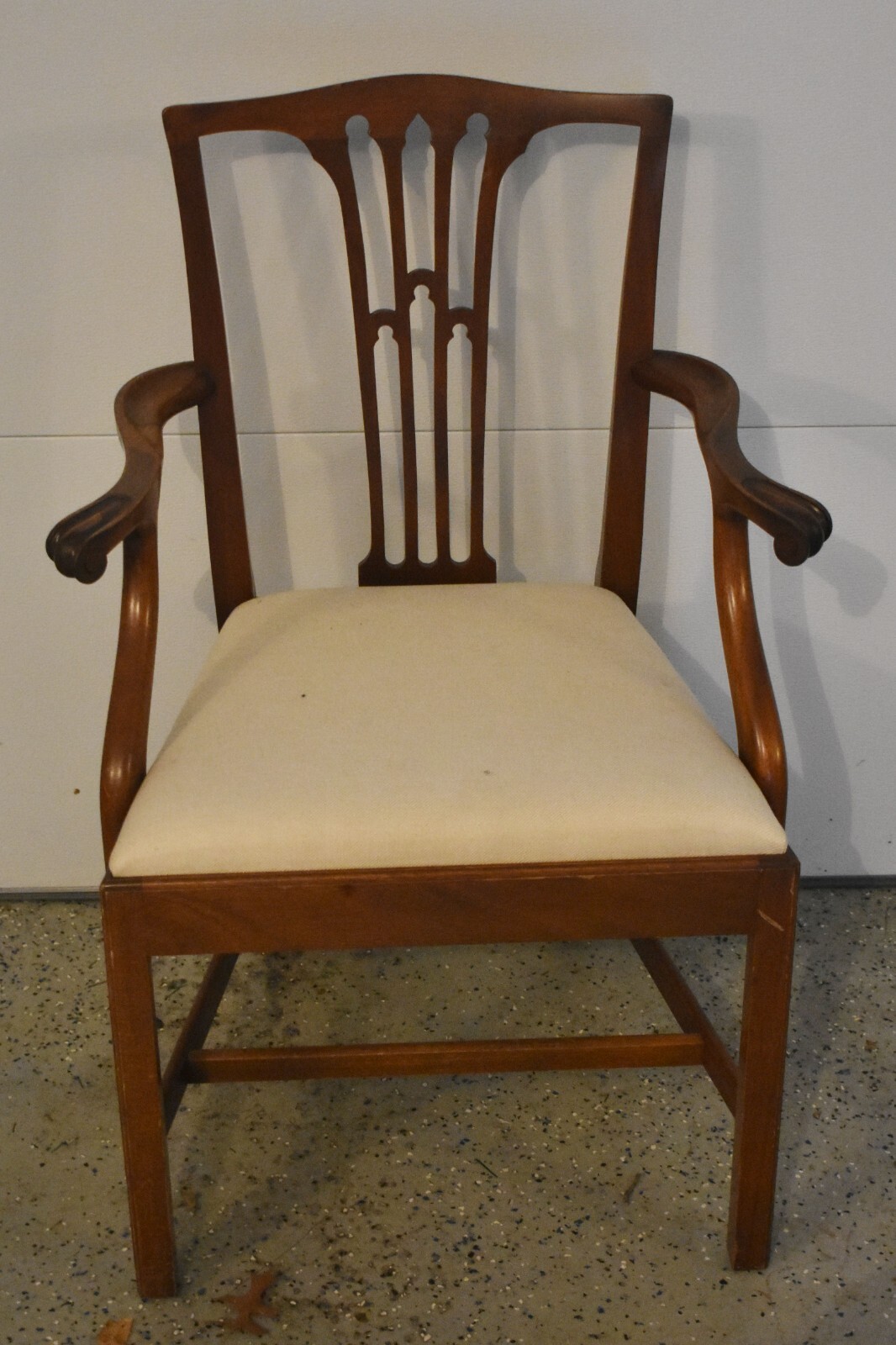 Set of 6 Biggs (Kittinger) Chippendale Mahogany Dining Chairs Richmond
