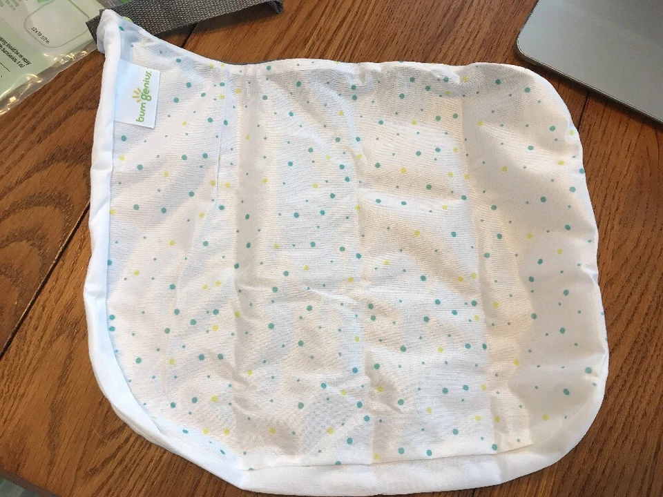 bumGenius Cloth Diaper Wet Bag SM 3-5 Diapers-Brand New-Ships N 24h - Image 3 of 3