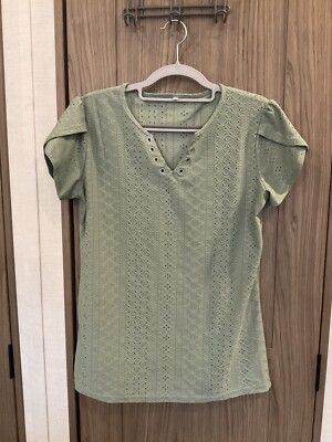 Womens Green Lilac Blouse With V Neck Short Sleeves Size M