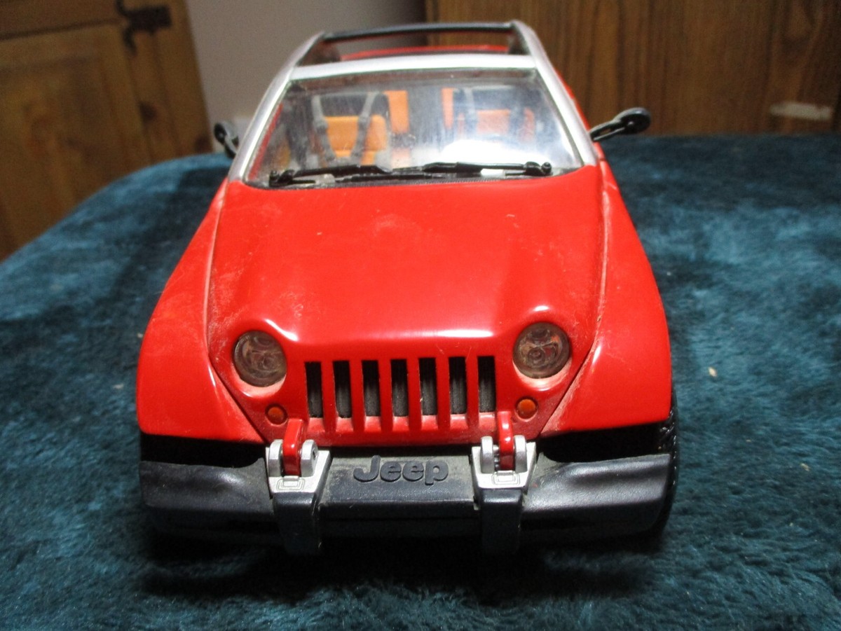 Matchbox Jeep Jeepster Concept Car Red Diecast 1/18 Scale
