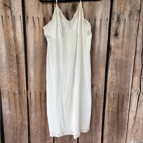 Vintage Ivory Lace Satin Bust Full Slip Nylon Blend Lingerie  Size M 1970s&ndash;1980s