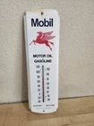 MOBIL MOTOR OIL GASOLINE SOCONY VACUUM METAL WALL MOUNT THERMOMETER 17''x5''